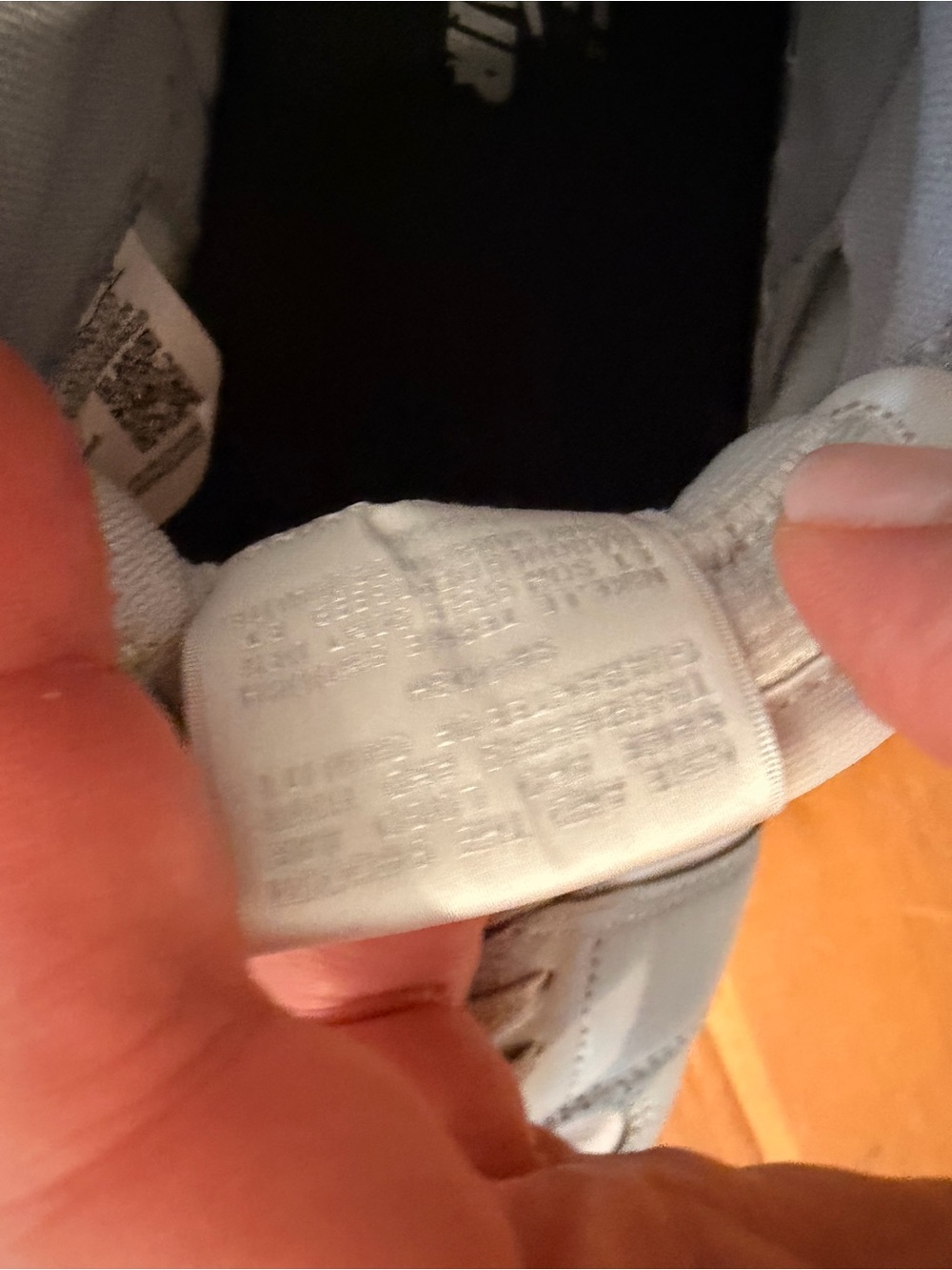 Jordan 1 Retro Low OG - Picture 6 of 7